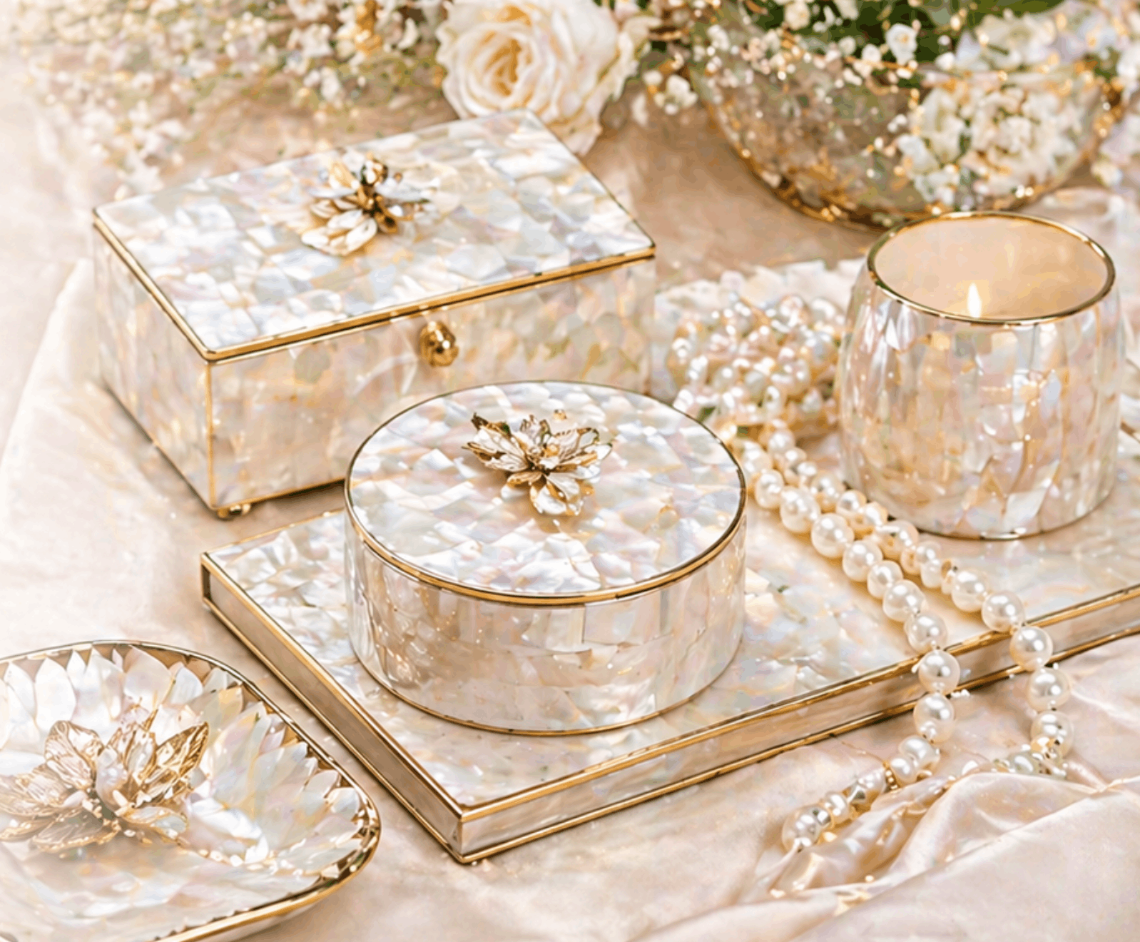 Aura Mother of Pearl Gift Set